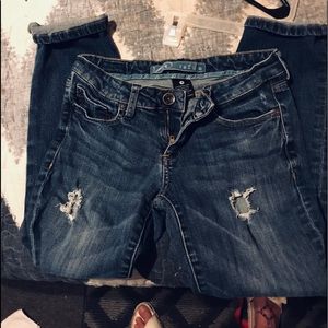 Refugee Capri pants size 3